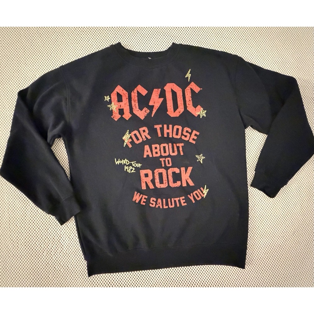 AC/DC Graphic Sweatshirt 1982 World Tour Adult‎ Size S/M Black Reproduction
